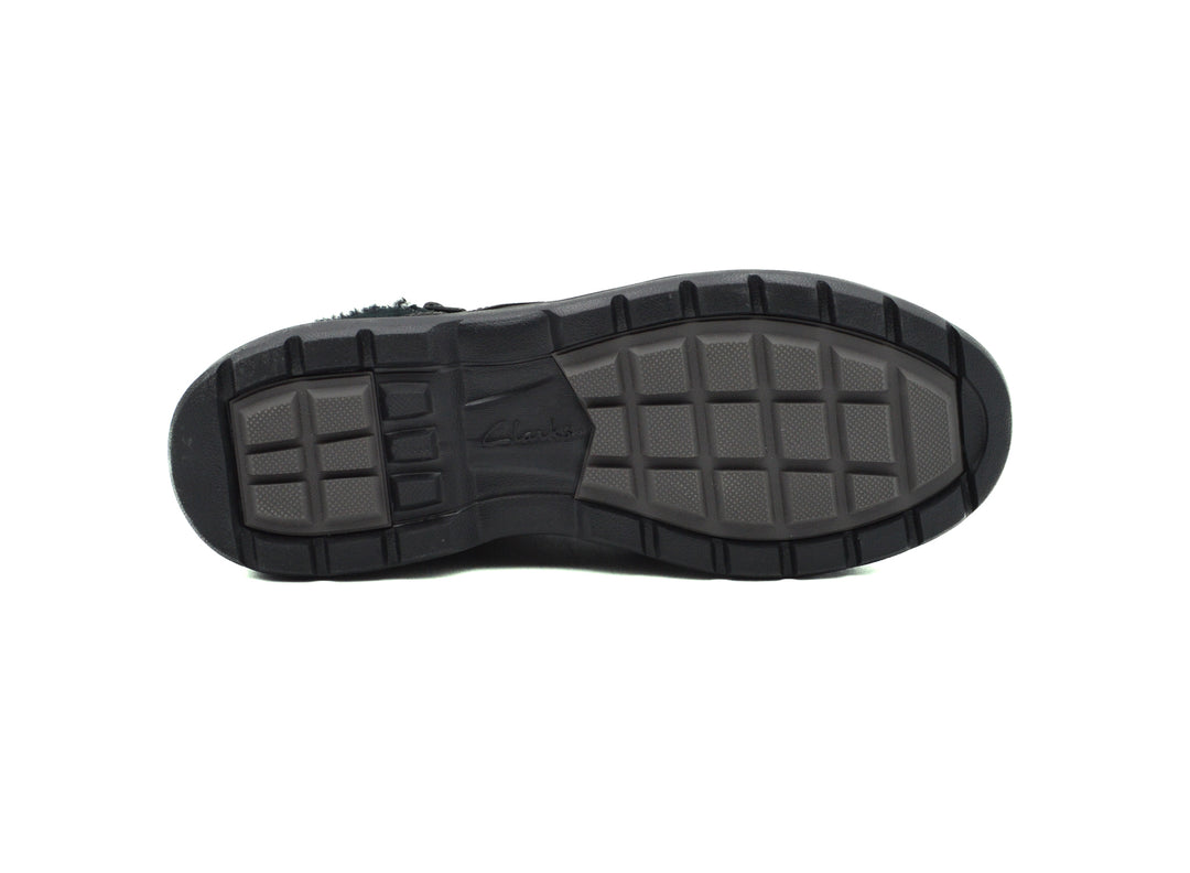CLARKS Wallabee