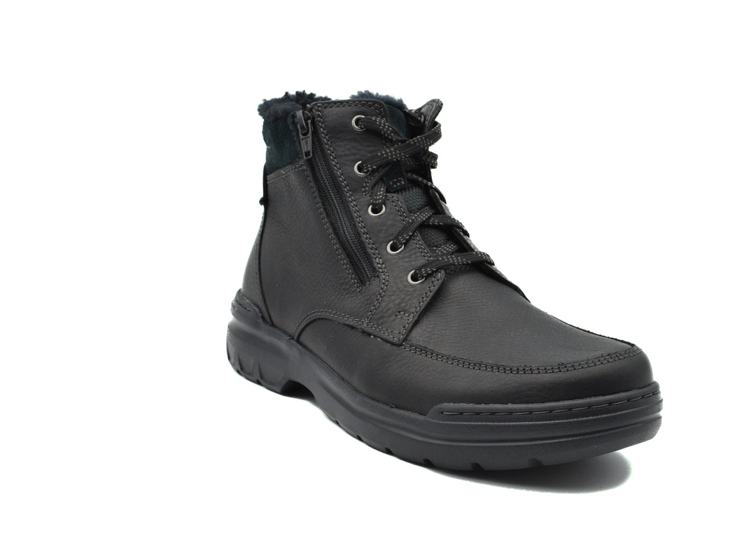 CLARKS Wallabee