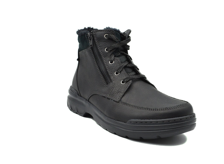 CLARKS Wallabee