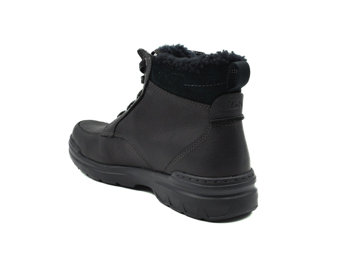 CLARKS Wallabee