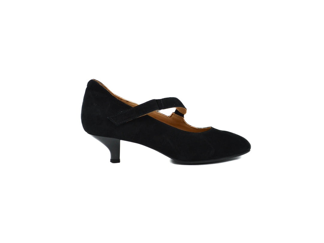 L'AMOUR DES PIEDS Kavya