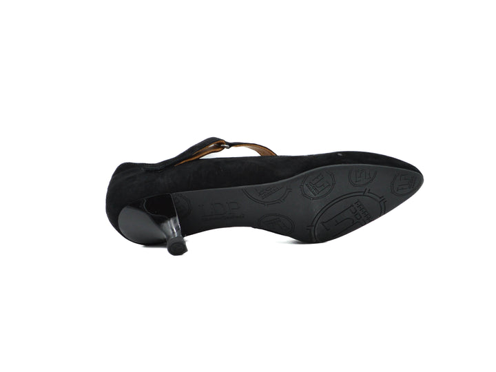 L'AMOUR DES PIEDS Kavya