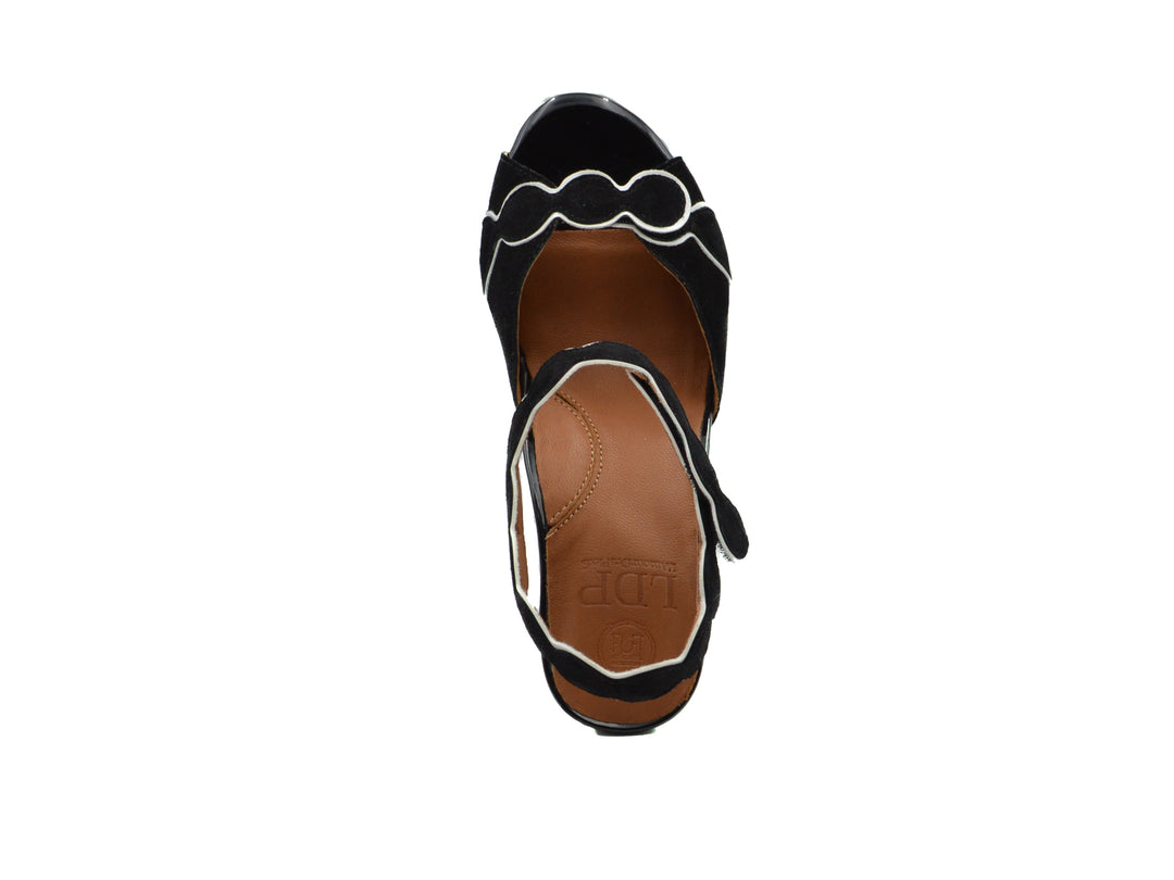 L'AMOUR DES PIEDS Lavantia