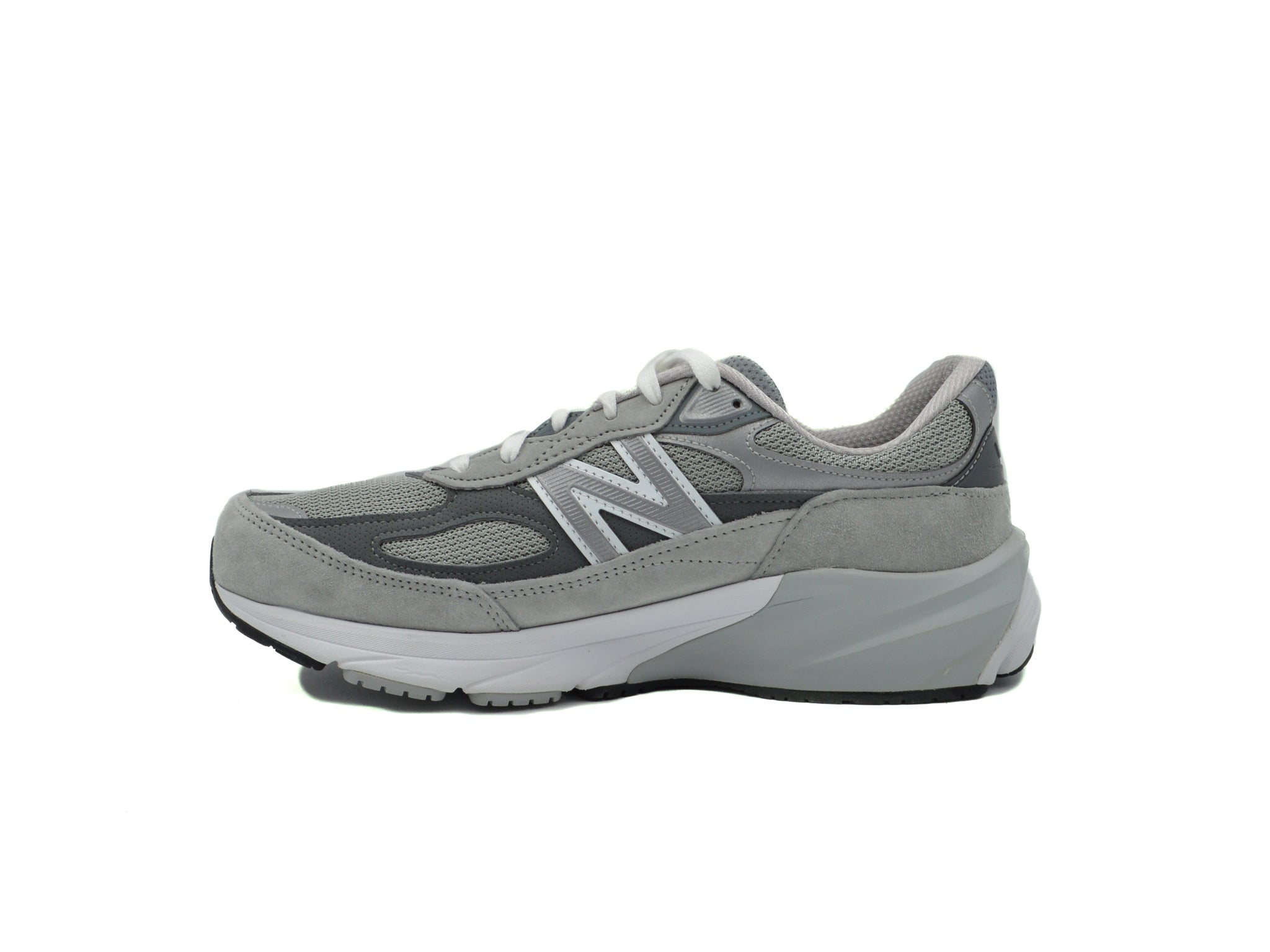 NEW BALANCE 990v6
