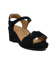 L'AMOUR DES PIEDS Marora