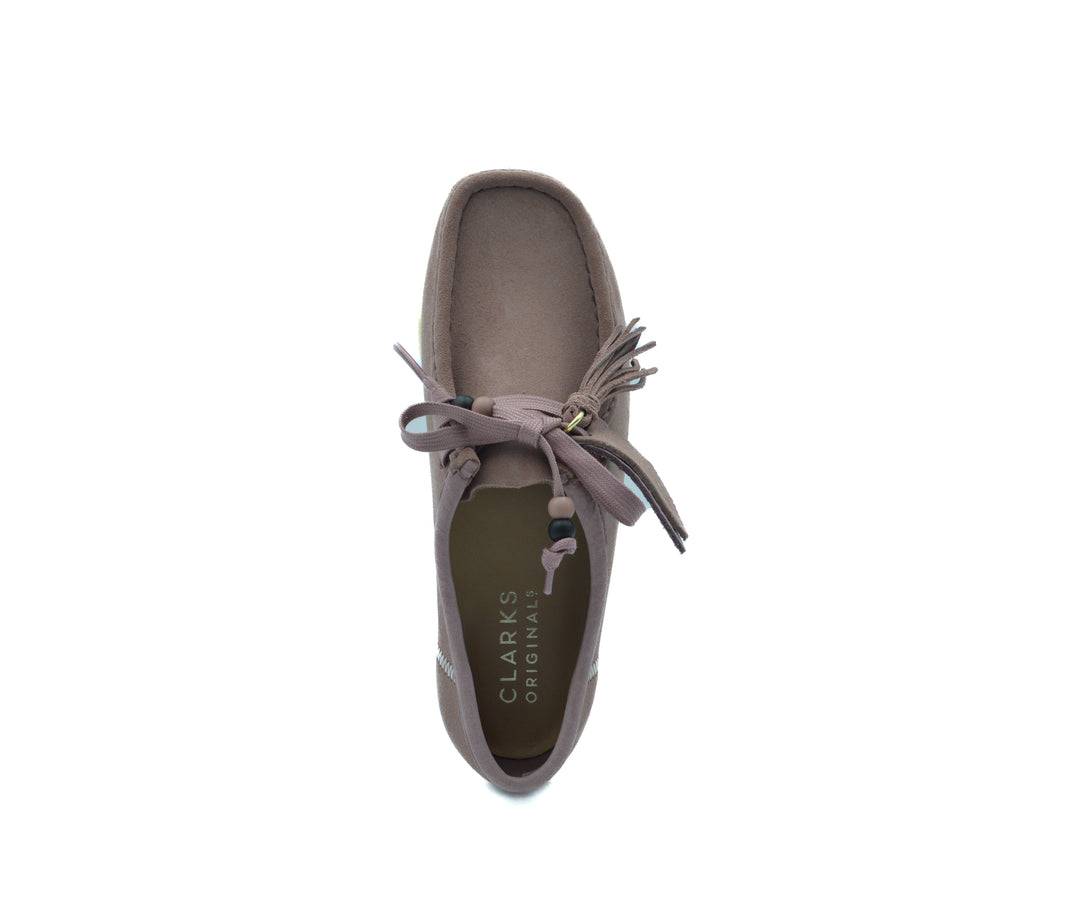 CLARKS Wallabee